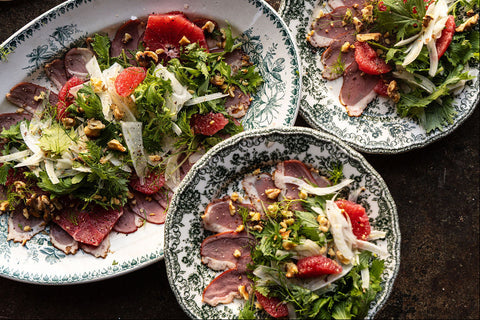 Voorgerechtbox van Miljuschka | Gerookte eendenborst met grapefruit en venkel