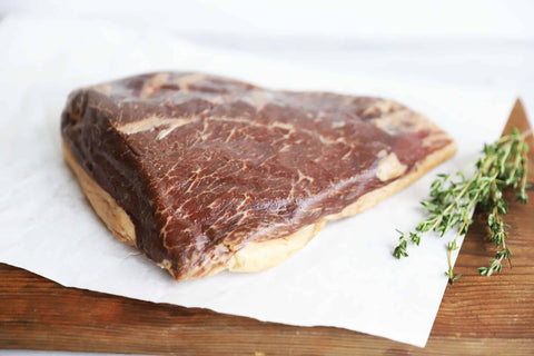 Gepekeld en gerookt Simmentaler staartstuk