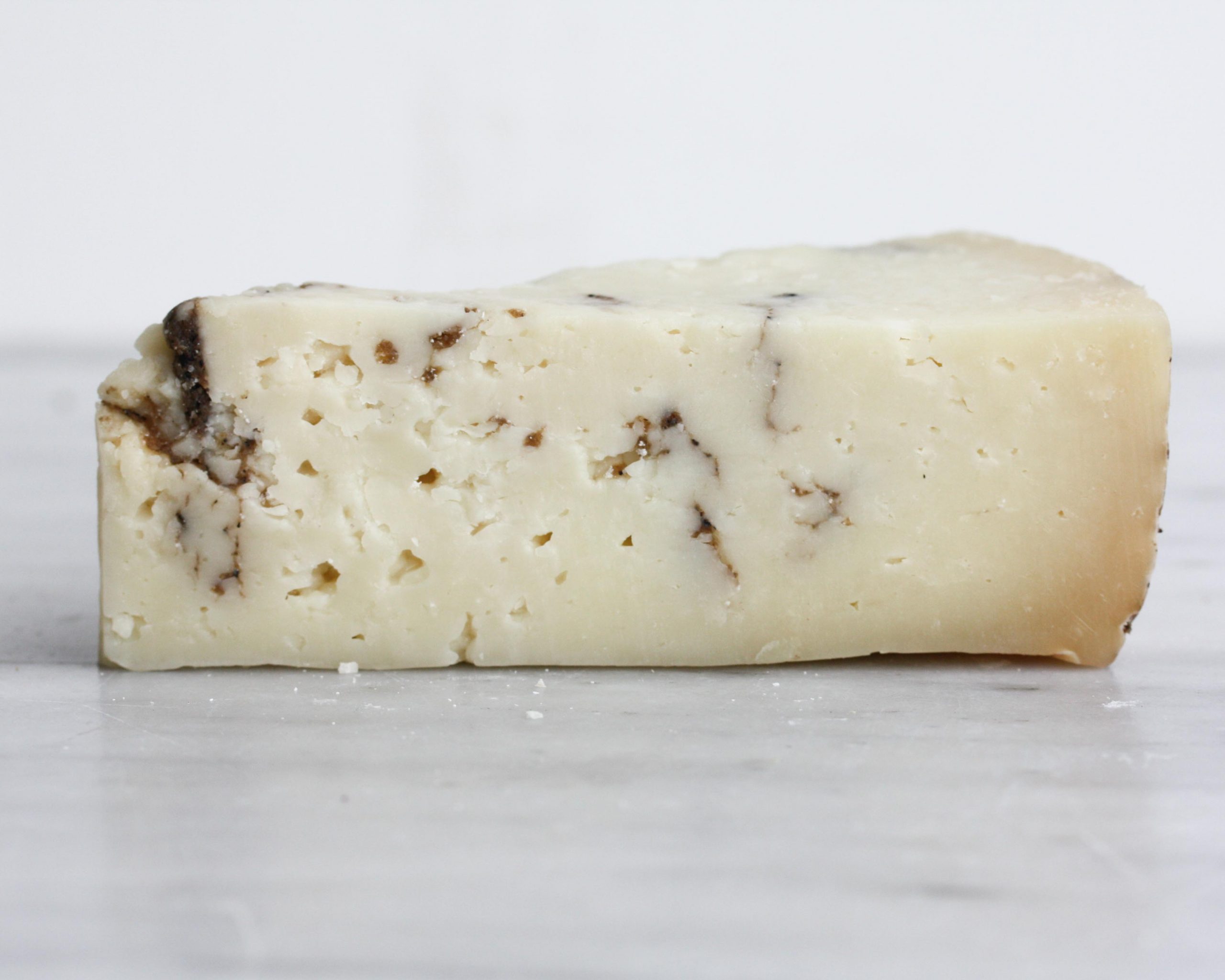 Pecorino al tartufo